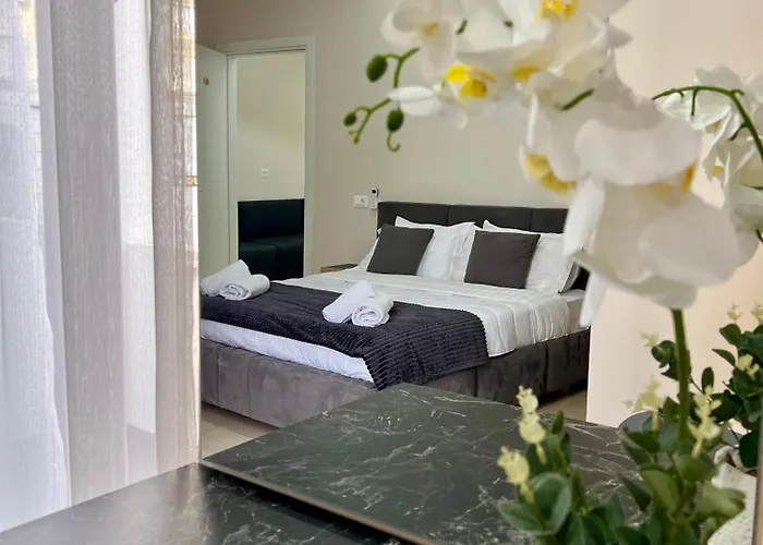 Seven Skys Rooms Apartament