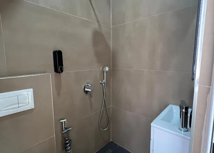 Seven Skys Rooms Apartament Durrës